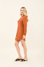 Carica l'immagine nel visualizzatore di Gallery, Image 02: Uv Line Chemise Shirtdress Copenhagen Caramelo Upf50+