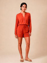 Carica l'immagine nel visualizzatore di Gallery, Model Front: Uv Line Chemise Shirt Bella Pitanga Upf50+