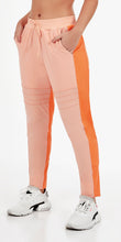 Carica l'immagine nel visualizzatore di Gallery, Model Front: Alto Giro Fitness Bas Calca Jogging Up Co2 Recortes Laranja