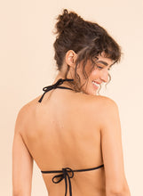 Carica l'immagine nel visualizzatore di Gallery, Model Back: Rio De Sol Haut Top Bora-Black Tri-Inv