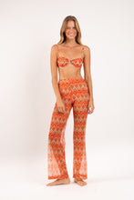 Carica l'immagine nel visualizzatore di Gallery, Model Front: Rio De Sol Pantalon De Plage Maracai Pants Lana