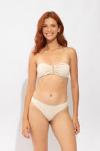 Carica l'immagine nel visualizzatore di Gallery, Model Front: Rio De Sol Bas Bottom Solar-Off Essential-Comfy