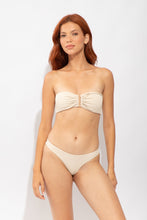 Carica l'immagine nel visualizzatore di Gallery, Model Front: Rio De Sol Bas Bottom Solar-Off Essential