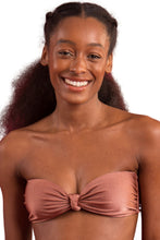 Carica l'immagine nel visualizzatore di Gallery, Gallery: Rio De Sol Haut Top Shimmer-Copper Bandeau-Joy