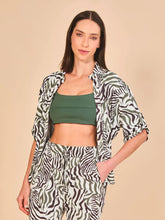Carica l'immagine nel visualizzatore di Gallery, Model Front: Uv Line Chemise Shirt Copa Fauna Upf50+