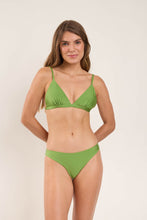 Carica l'immagine nel visualizzatore di Gallery, Model Front: Rio De Sol Haut Top Shimmer-Botanica Tri-Fixo