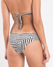 Carica l'immagine nel visualizzatore di Gallery, Image 05: Rio De Sol Bas Bottom Collage Mel