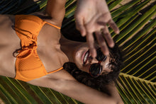 Carica l'immagine nel visualizzatore di Gallery, Image 06: Rio De Sol Haut Top Dots-Mango Balconet-Tie