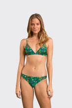 Carica l'immagine nel visualizzatore di Gallery, Model Front: Rio De Sol Bas Bottom Wilds Essential-Comfy