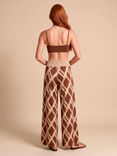 Carica l'immagine nel visualizzatore di Gallery, Model Back: Uv Line Pantalon De Plage Pants Diamond Rib Upf50+