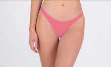 Carica l'immagine nel visualizzatore di Gallery, Model Front: Rio De Sol Bas Bottom Confetti Essential-Comfy