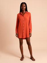 Carica l'immagine nel visualizzatore di Gallery, Model Front: Uv Line Chemise Shirtdress Copenhagen Pitanga Upf50+