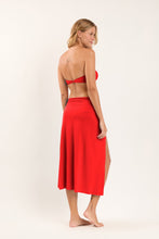 Carica l'immagine nel visualizzatore di Gallery, Model Back: Rio De Sol Jupe De Page Rouge Long-Skirt-Knot