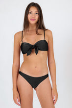 Carica l'immagine nel visualizzatore di Gallery, Model Front: Rio De Sol Haut Top Shimmer-Black Bandeau-No