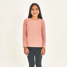 Carica l'immagine nel visualizzatore di Gallery, Model Front: Uv Line T-Shirt Longsleeve Uprpo Inf Rose Upf50+