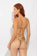 Carica l'immagine nel visualizzatore di Gallery, Model Back: Rio De Sol Bas Bottom Yellow-Feline Nara