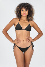 Carica l'immagine nel visualizzatore di Gallery, Model Front: Rio De Sol Ensemble Set Shimmer-Black Tri-Inv Ibiza-Comfy