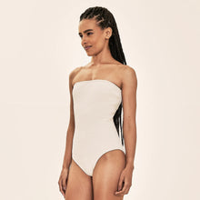 Carica l'immagine nel visualizzatore di Gallery, Image 02: Uv Line Une Pièce Duna Bandeau Upf50+
