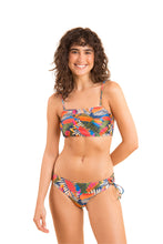 Carica l'immagine nel visualizzatore di Gallery, Model Front: Rio De Sol Ensemble Set Jungle Bandeau-Reto Madrid