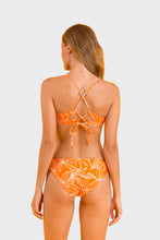 Carica l'immagine nel visualizzatore di Gallery, Model Back: Rio De Sol Ensemble Set Trail-Orange Tank-Tie Essential-Comfy