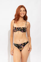 Carica l'immagine nel visualizzatore di Gallery, Model Front: Rio De Sol Haut Top Flora Balconet-Tie
