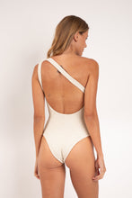 Carica l'immagine nel visualizzatore di Gallery, Model Back: Rio De Sol Une Pièce Brisa-Offwhite Sienna