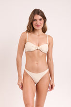 Carica l'immagine nel visualizzatore di Gallery, Model Front: Rio De Sol Haut Top Touch-Natural Bandeau-Joy