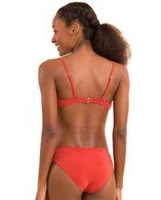 Carica l'immagine nel visualizzatore di Gallery, Image 07: Rio De Sol Ensemble Set Malibu-Chili Balconet Essential-Comfy
