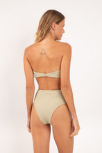 Carica l'immagine nel visualizzatore di Gallery, Model Back: Rio De Sol Bas Bottom Brisa-Pistache Hotpants