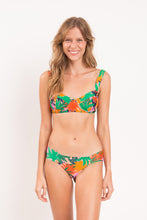 Carica l'immagine nel visualizzatore di Gallery, Model Front: Rio De Sol Ensemble Set Delight Amelia Baobi