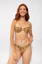 Carica l'immagine nel visualizzatore di Gallery, Model Front: Rio De Sol Bas Bottom Yellow-Feline Nara