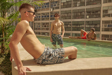 Carica l'immagine nel visualizzatore di Gallery, Image 12: Uv Line Bermuda / Short Pour Homme Shorts Costela Aco Upf50+