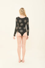 Carica l'immagine nel visualizzatore di Gallery, Model Back: Uv Line Une Pièce Marina Shine Preto Malva