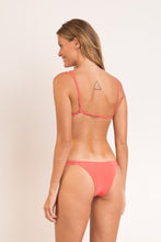 Carica l'immagine nel visualizzatore di Gallery, Model Back: Rio De Sol Ensemble Set Malibu-Nina Tri-Duo Rio-Duo