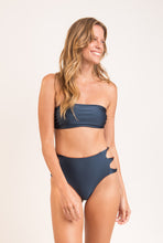 Carica l'immagine nel visualizzatore di Gallery, Image 11: Rio De Sol Bas Bottom Nocciola High-Waist-Spin