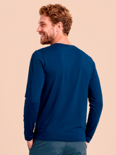 Carica l'immagine nel visualizzatore di Gallery, Model Back: Uv Line T-Shirt Longsleeve Uvpro Masc Cobalt Upf50+