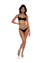 Carica l'immagine nel visualizzatore di Gallery, Model Front: Luli Fama Haut Top Wide Strap Black