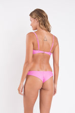 Carica l'immagine nel visualizzatore di Gallery, Model Back: Rio De Sol Haut Top Milkshake Bandeau-Crispy