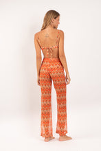 Carica l'immagine nel visualizzatore di Gallery, Model Back: Rio De Sol Pantalon De Plage Maracai Pants Lana
