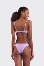 Carica l'immagine nel visualizzatore di Gallery, Model Back: Rio De Sol Haut Top Shimmer-Harmonia Bandeau-Joy