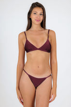 Carica l'immagine nel visualizzatore di Gallery, Model Front: Rio De Sol Haut Top Barolo Tri-Fixo