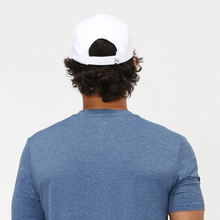 Carica l'immagine nel visualizzatore di Gallery, Model Back: Uv Line Casquette Cap Uv Pro Masc White Upf50+