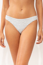 Carica l'immagine nel visualizzatore di Gallery, Gallery: Rio De Sol Bas Bottom Linea-White Essential-Comfy