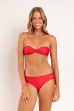 Carica l'immagine nel visualizzatore di Gallery, Model Front: Rio De Sol Bas Bottom Microfibra-Chic-Red Madrid
