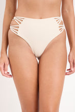 Carica l'immagine nel visualizzatore di Gallery, Gallery: Rio De Sol Bas Bottom Malibu-Natural High-Waist-Spin-Iris