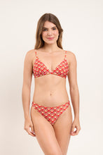 Carica l'immagine nel visualizzatore di Gallery, Model Front: Rio De Sol Haut Top Floral-Scales Tri-Fixo