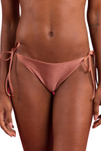 Carica l'immagine nel visualizzatore di Gallery, Gallery: Rio De Sol Bas Bottom Shimmer-Copper Ibiza-Comfy