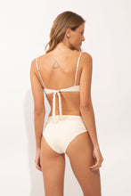 Carica l'immagine nel visualizzatore di Gallery, Model Back: Rio De Sol Ensemble Set Malibu-Natural Zaya Amy
