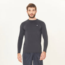 Carica l'immagine nel visualizzatore di Gallery, Model Front: Uv Line T-Shirt Longsleeve Uv X Pro Preto Upf50+