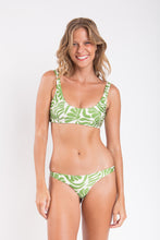 Carica l'immagine nel visualizzatore di Gallery, Model Front: Rio De Sol Bas Bottom Flow Mia